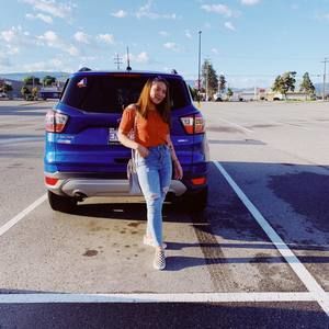 Meet your Posher, Nica